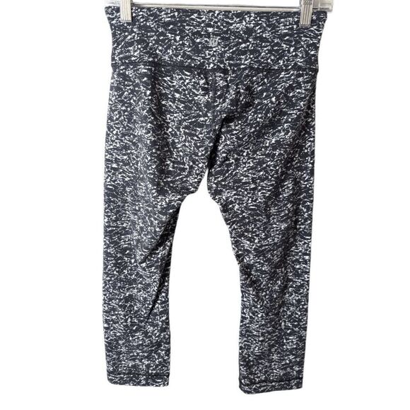 LULULEMON ATHLETICA Wunder Under Crop III (21') In Iced Wave White Black Size 6 - Picture 5 of 6